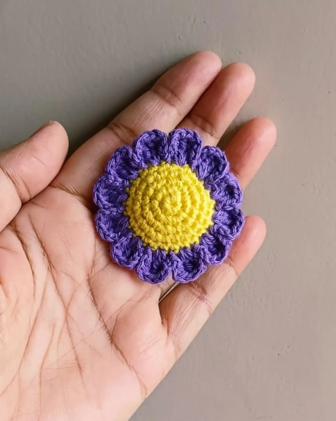 purple daisy crochet hair tie in india purple daisy crochet hair tie in india